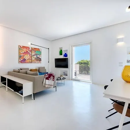 Дом отдыха Splendido Situato In Posizione Privilegiata Con Vista Sul Mare Капри